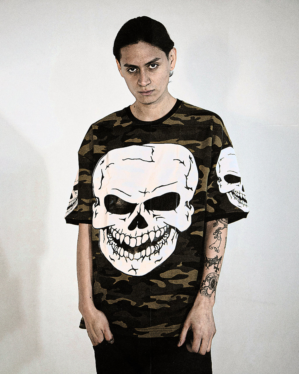 TRIPLE SKULL CAMO TEE